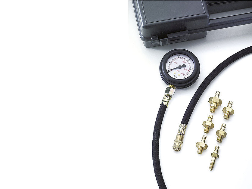 Oil pressure tester for automatic transmissions