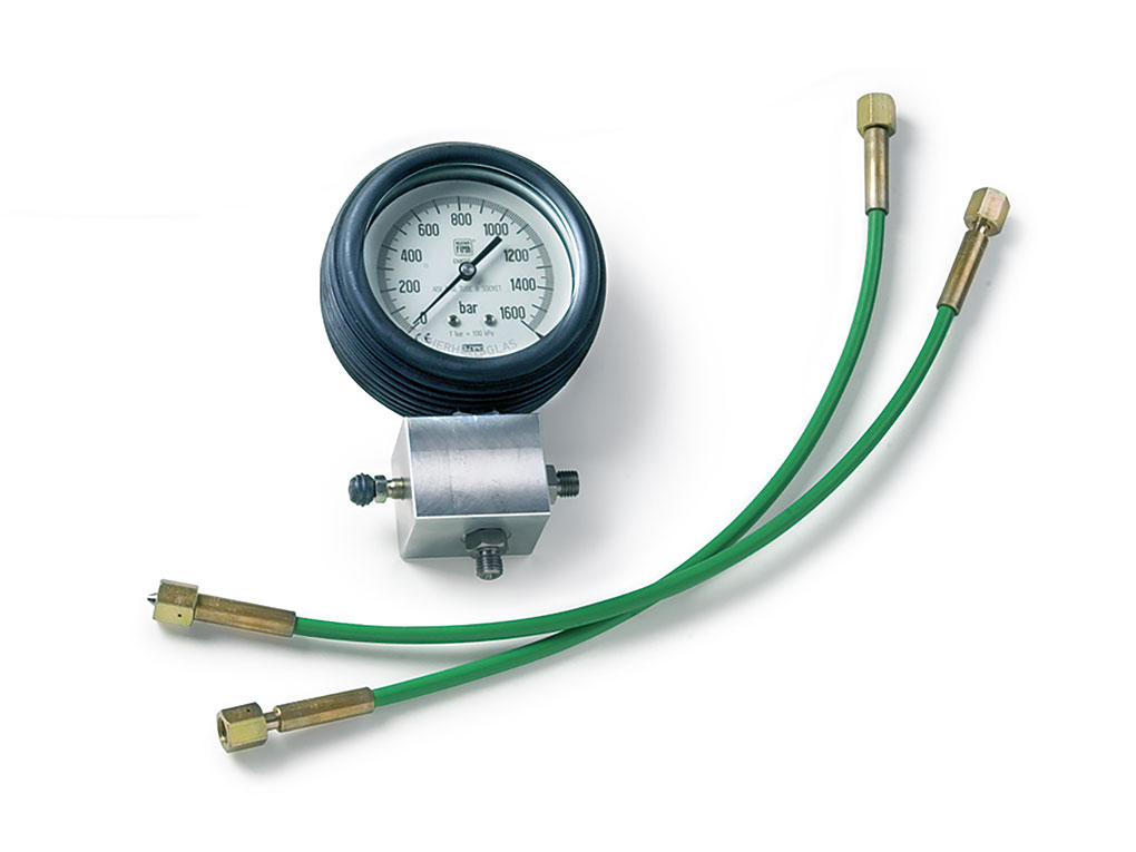 Pressure tester for static and dynamic high-pressure pump testing (1600 bar)